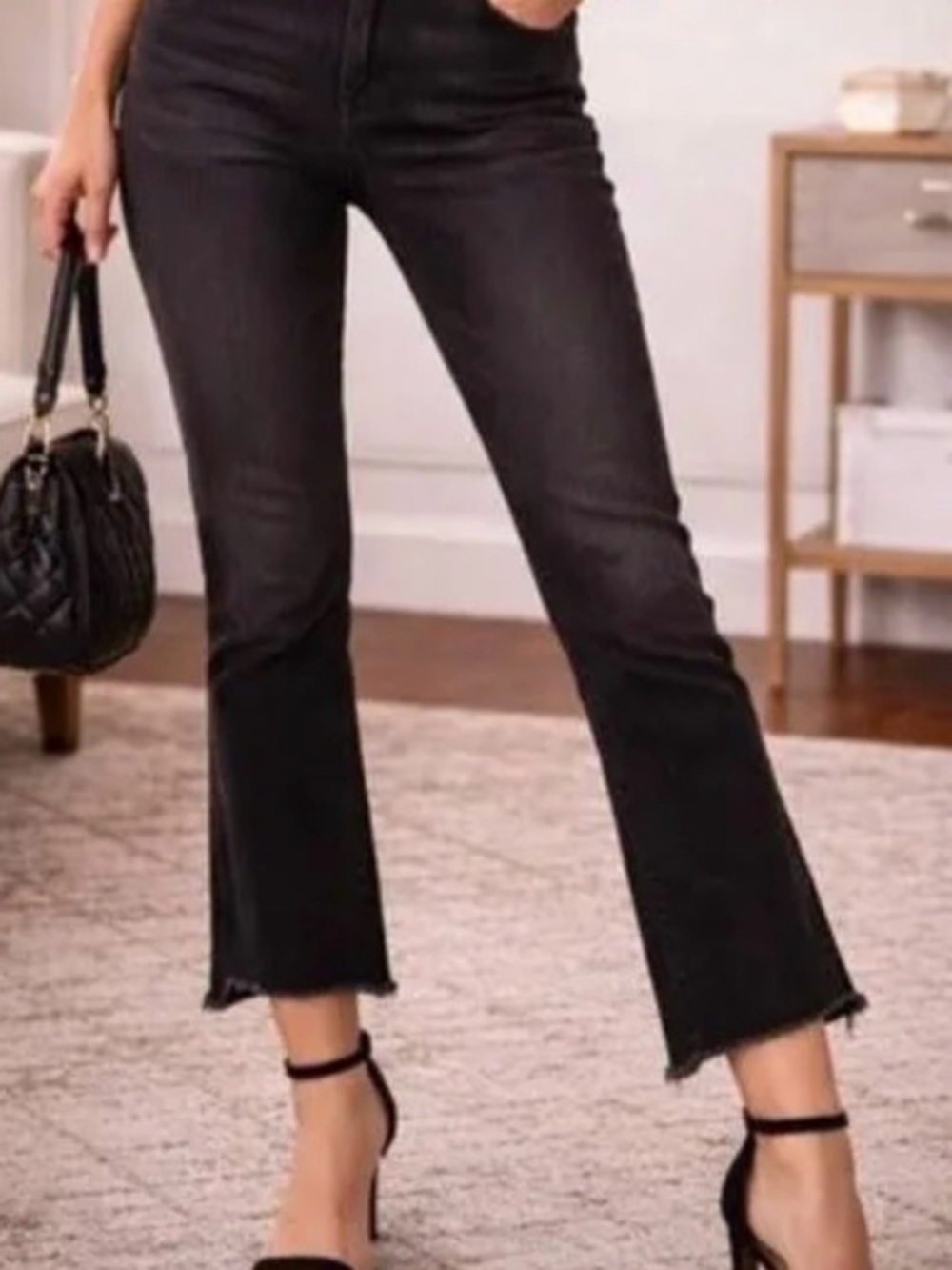 Cabi High-Low Crop #4519 Black Size 4